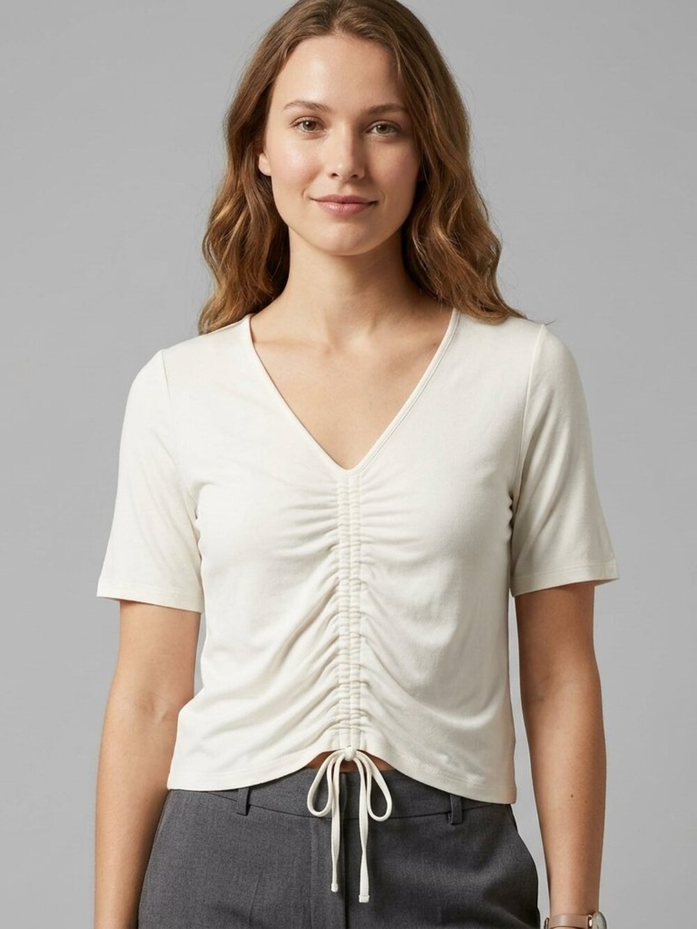 ⭐️ 5 for 20$! ⭐️ Reitmans Off White Cinched Front V Neck Top